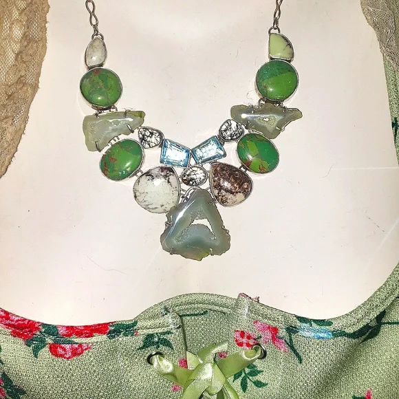 Showstopping Multi-Gemstone Extravaganza Statement Necklace - Picture 5 of 16